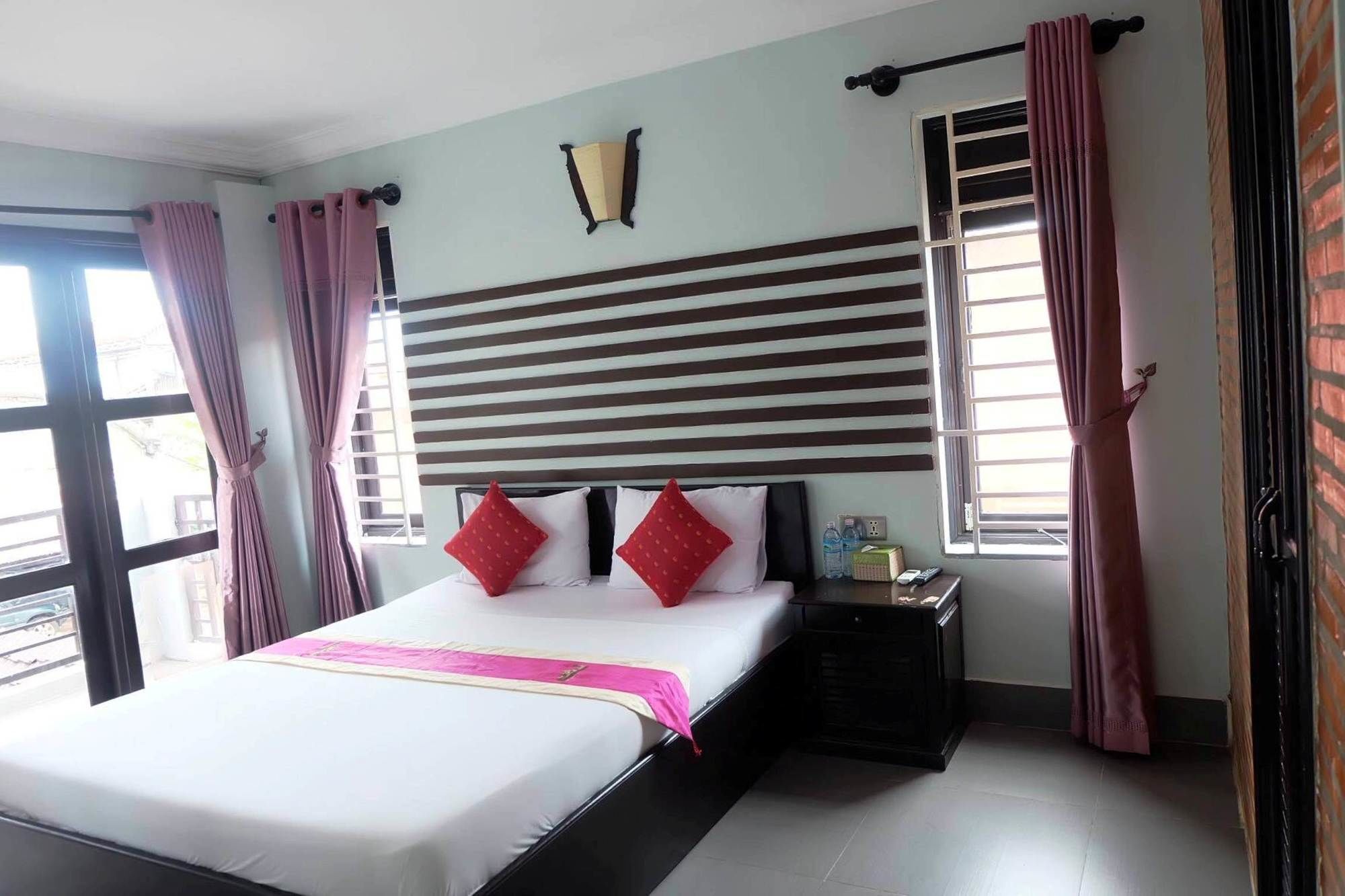 Vibola Guesthouse Kampot Exterior foto
