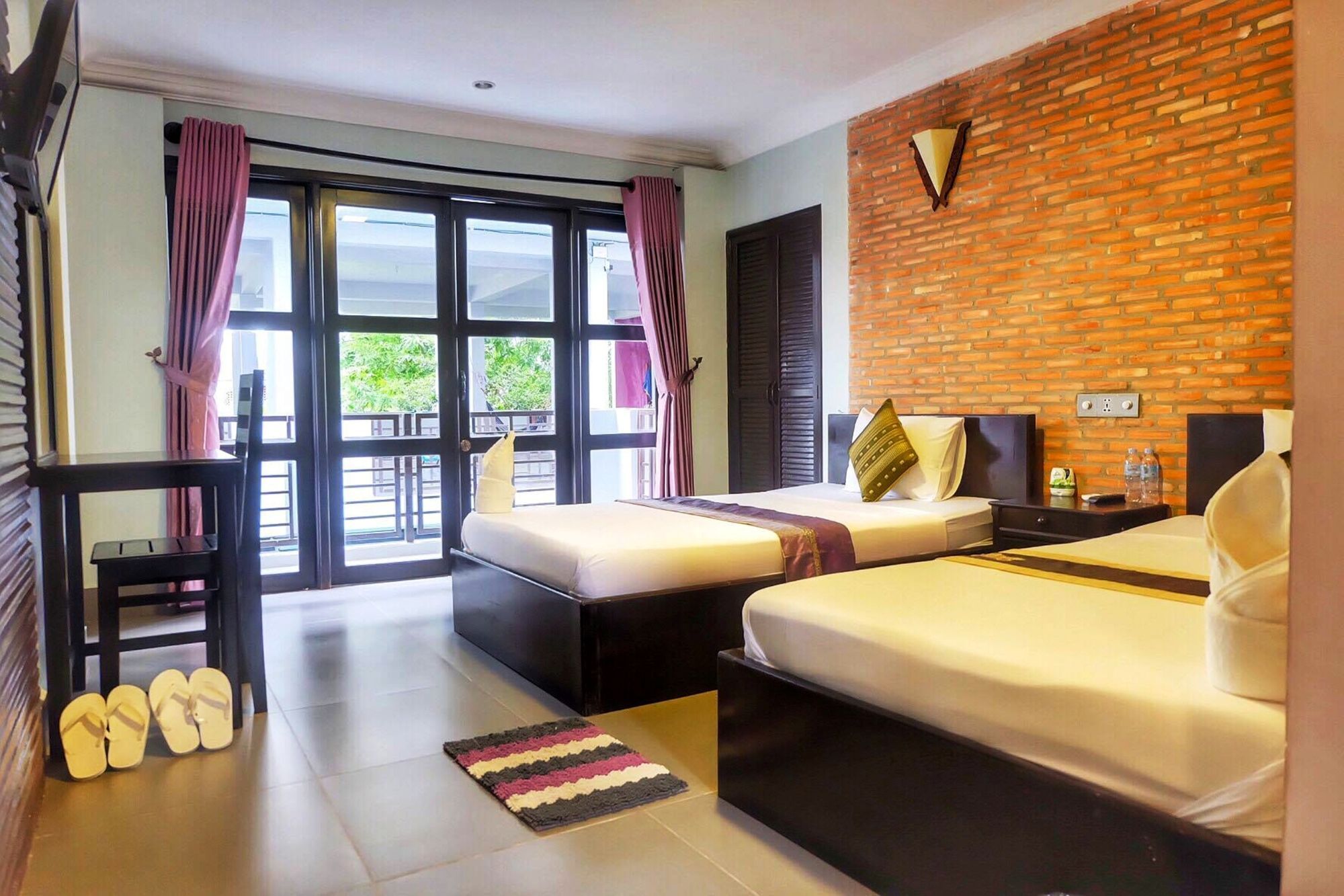 Vibola Guesthouse Kampot Exterior foto